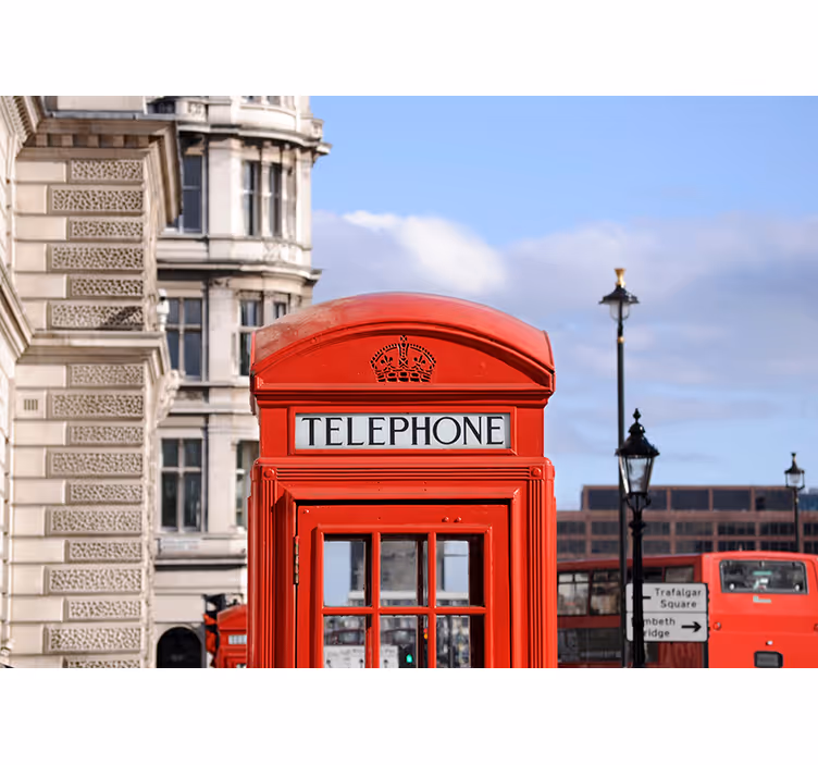 Fotomurale Londra bus e cabina telefonica - TenStickers
