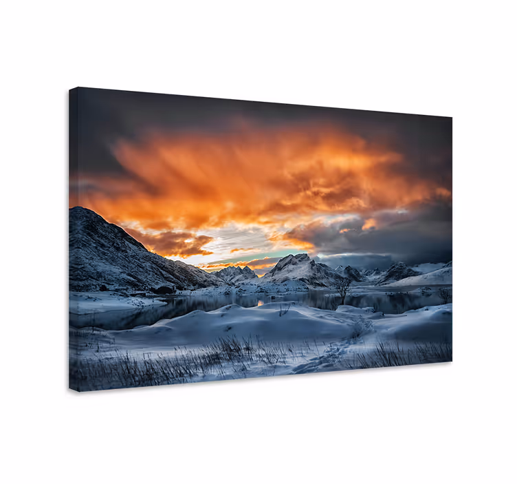 Dipinto di paesaggio tramonto sulle montagne innevate - TenStickers