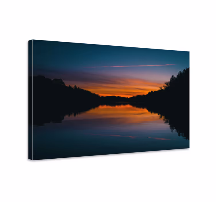 Dipinto di paesaggio riflessione di un tramonto sereno - TenStickers
