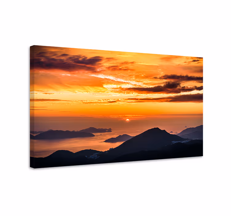Dipinto di paesaggio tramonto mozzafiato sulle montagne - TenStickers