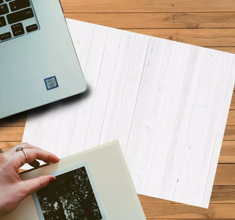 Tappetino mouse con motivi e texture legno minimalista - TenStickers