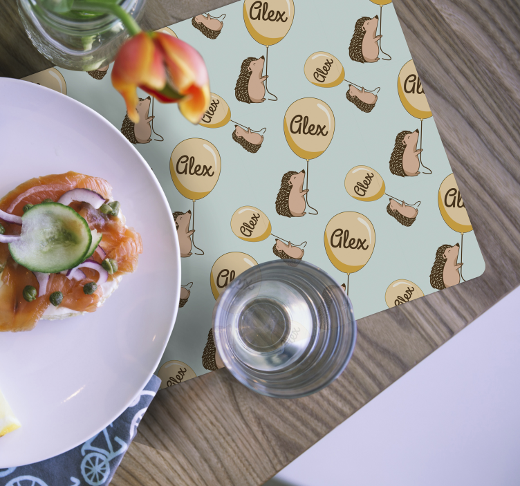 Tovaglietta americana infantile riccio con palloncini nome - TenStickers