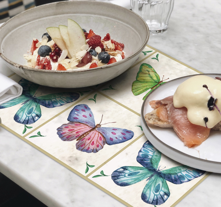 Tovaglietta americana originale composizione farfalle vivaci - TenStickers