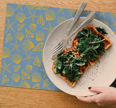 Tovaglietta americana textu piatto con conchiglie - TenStickers