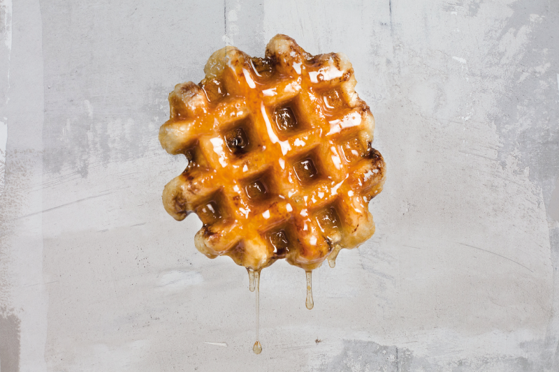 Tovaglietta americana originale waffle con sciroppo d'oro - TenStickers