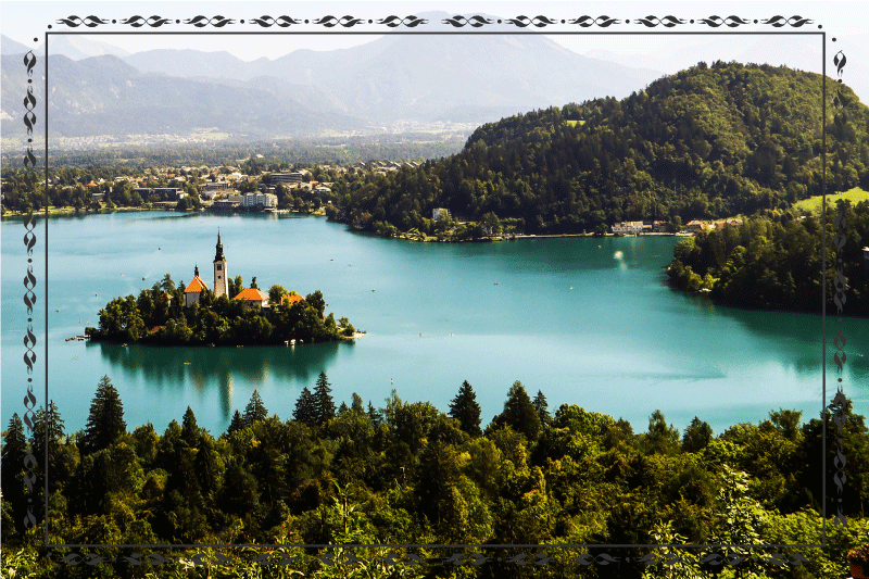 Tovaglietta americana moderna vista lago serene - TenStickers
