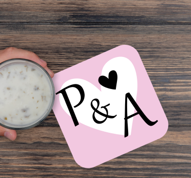 Sottobicchieri matrimonio iniziali con motivo cuore - TenStickers