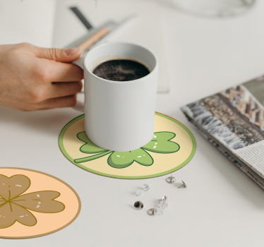Sottobicchieri nerd design quadrifoglio - TenStickers