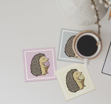 Sottobicchieri nerd riccio che gusta il gelato - TenStickers