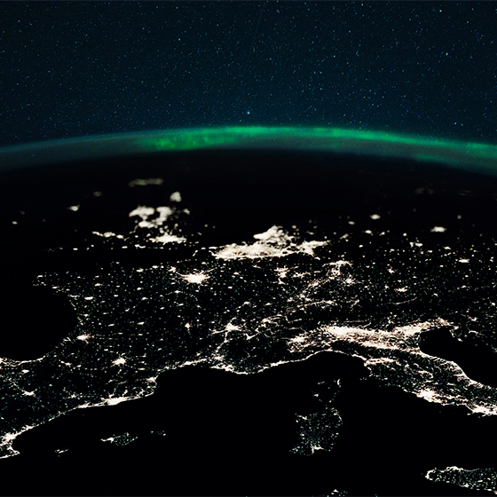 Mappamondo poster vista notturna aerea - TenStickers