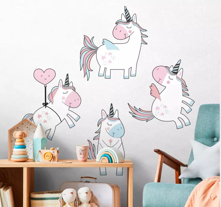 Adesivo per bambini affascinanti figure di unicorno - TenStickers