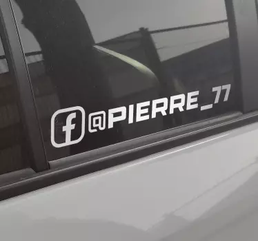 Adesivo per auto corse su facebook - TenStickers