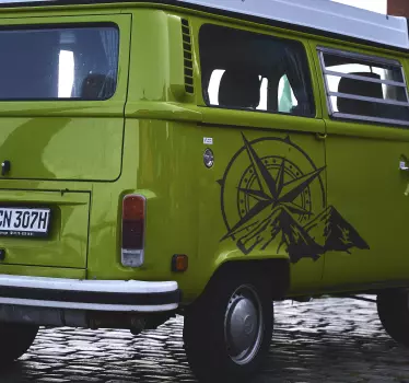 Adesivo per roulotte montagna della bussola - TenStickers
