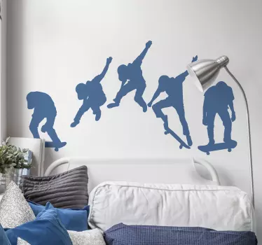 Adesivo sport estremo sagoma di salto sullo skateboard - TenStickers