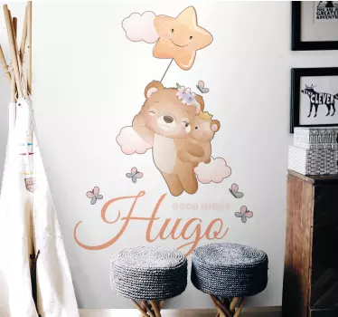 Adesivo cameretta neonato orsetto appeso con nome - TenStickers