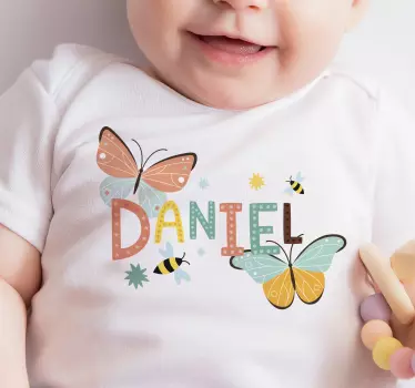 Maglietta bebè farfalle colorate nome - TenStickers