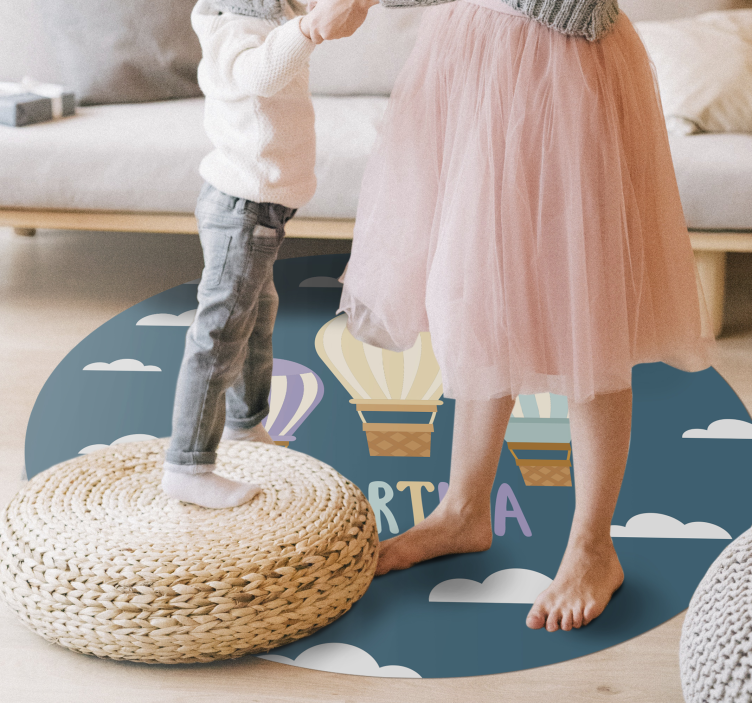 Tappeto vinile per bambini mongolfiere con nome - TenStickers