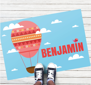 Tappeto vinile per bambini mongolfiera rossa con nome - TenStickers