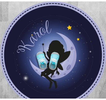 Tappeto vinile per bambini fata al chiaro di luna con nome - TenStickers