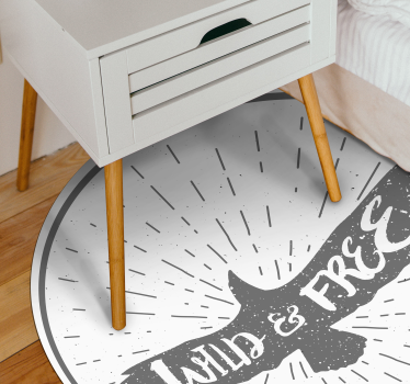 Tappeto vinile frase circolo selvaggio e libero - TenStickers