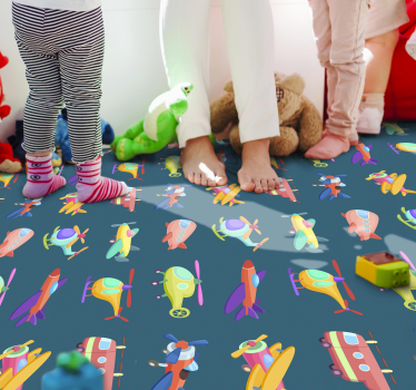 Tappeto vinile per bambini modello di aeroplani colorati - TenStickers